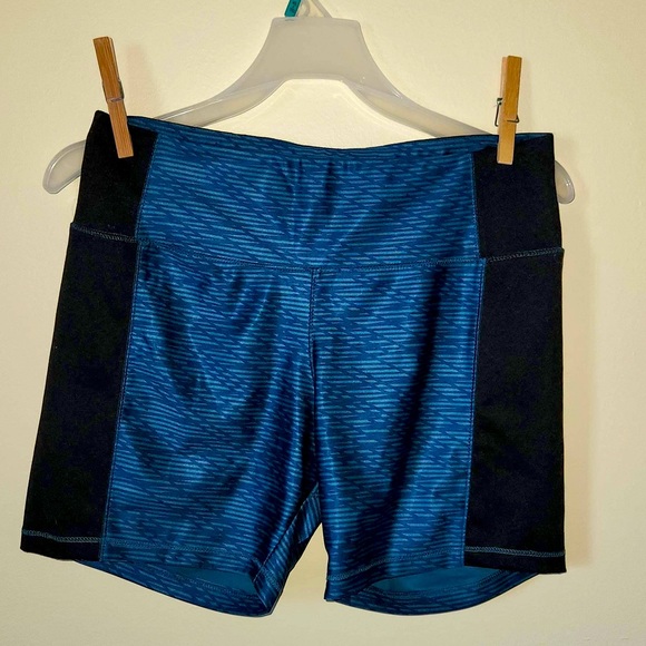 HS Active Size Large NWOT - Picture 1 of 2